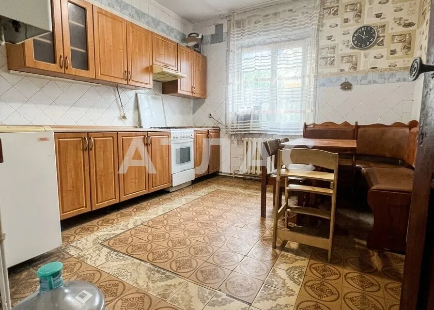 Продаётся 3-этажный дом, 165.3 м²