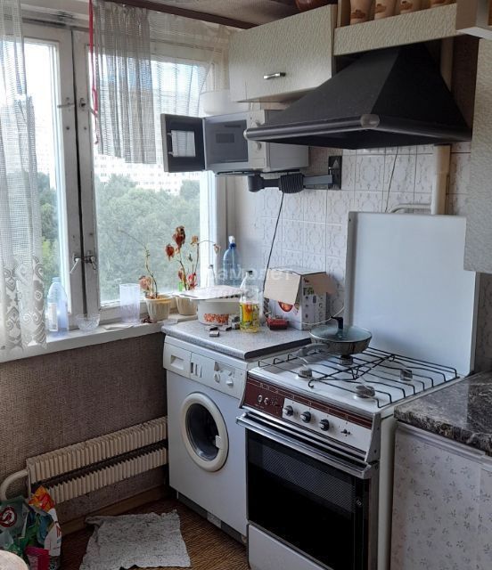 Продаётся 4-комнатная квартира, 71.6 м²