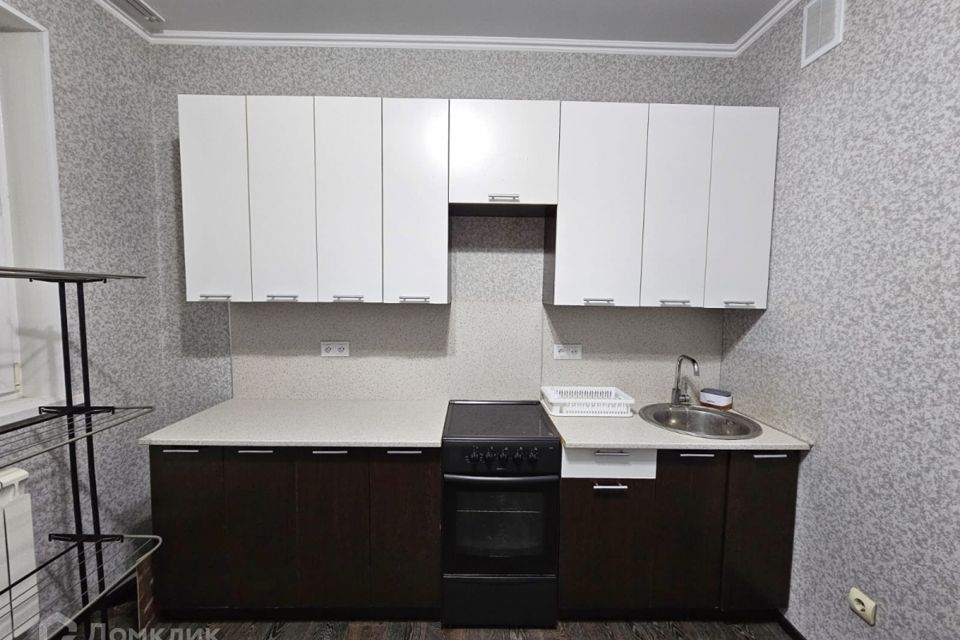 Продаётся 1-комнатная квартира, 42.3 м²