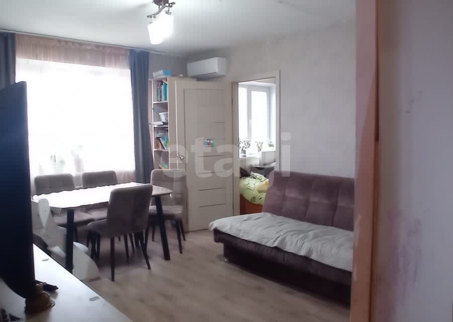 Продаётся 4-комнатная квартира, 62.8 м²