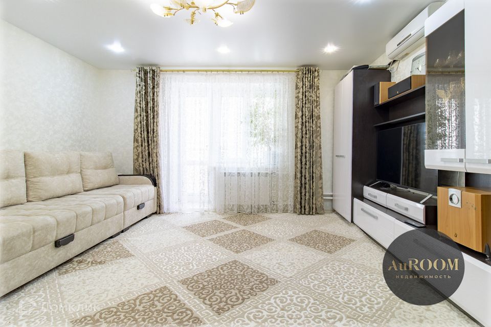 Продаётся 4-комнатная квартира, 81.4 м²