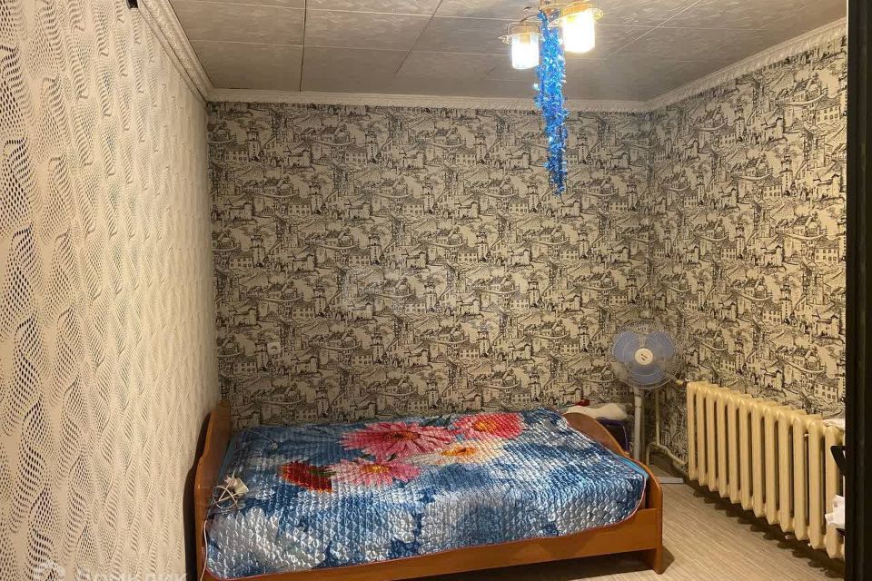 Продаётся 4-комнатная квартира, 101 м²