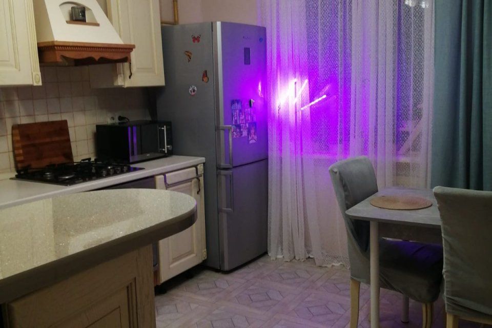 Продаётся 3-комнатная квартира, 77.2 м²