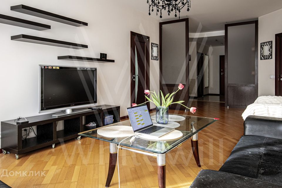 Продаётся 3-комнатная квартира, 100 м²