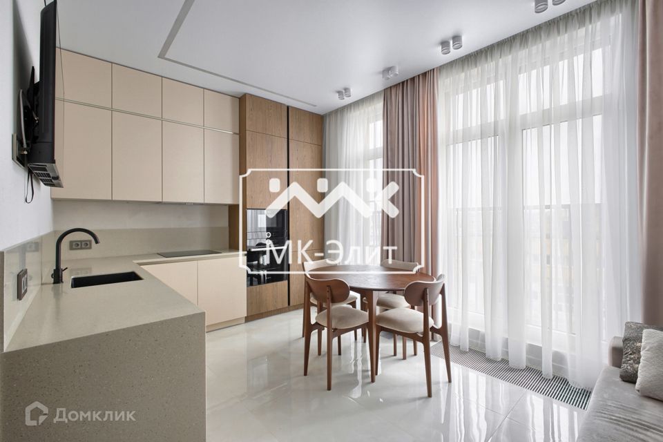 Продаётся 2-комнатная квартира, 67.9 м²