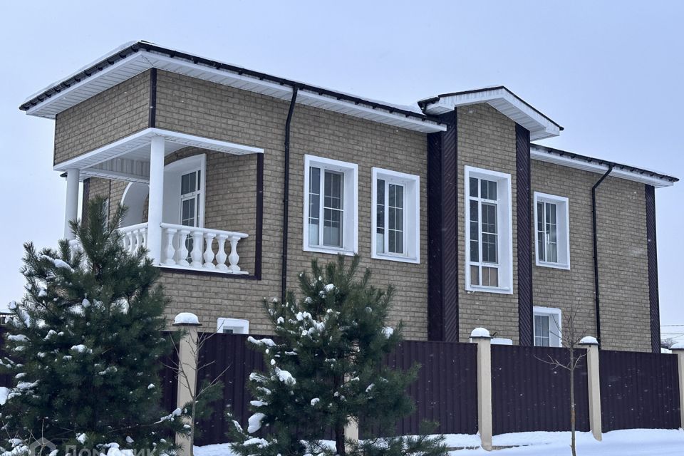 Продаётся 2-этажный дом, 263 м²