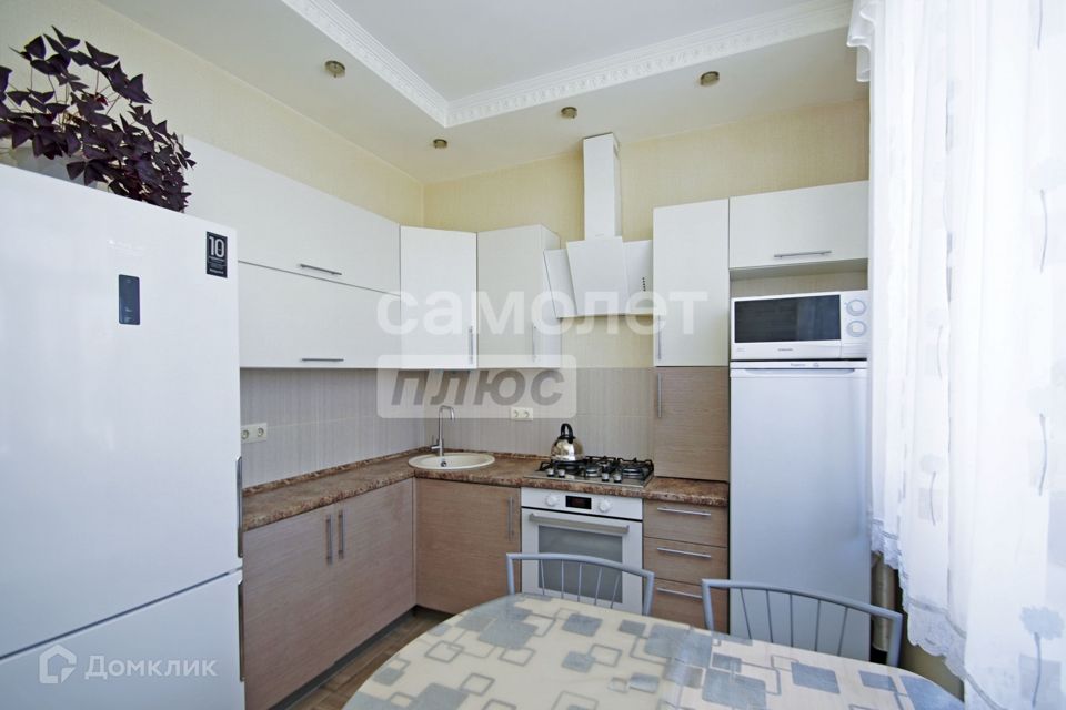 Продаётся 2-комнатная квартира, 56.3 м²