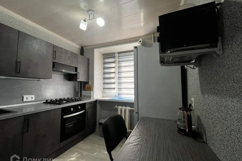 Продаётся 3-комнатная квартира, 57.6 м²
