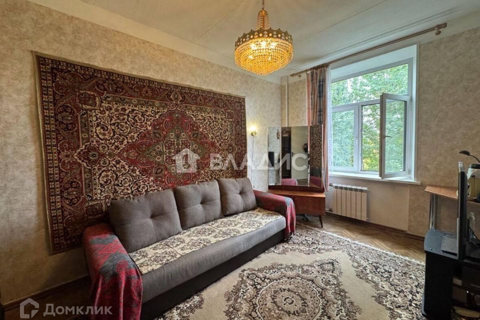 Продаётся 4-комнатная квартира, 101 м²