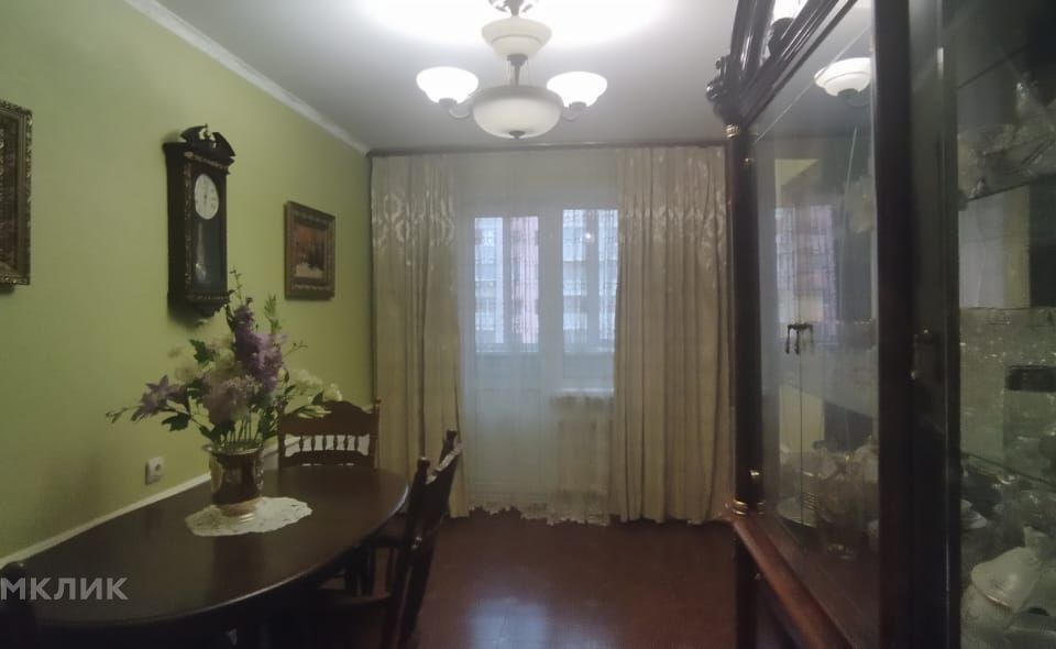 Продаётся 4-комнатная квартира, 97 м²