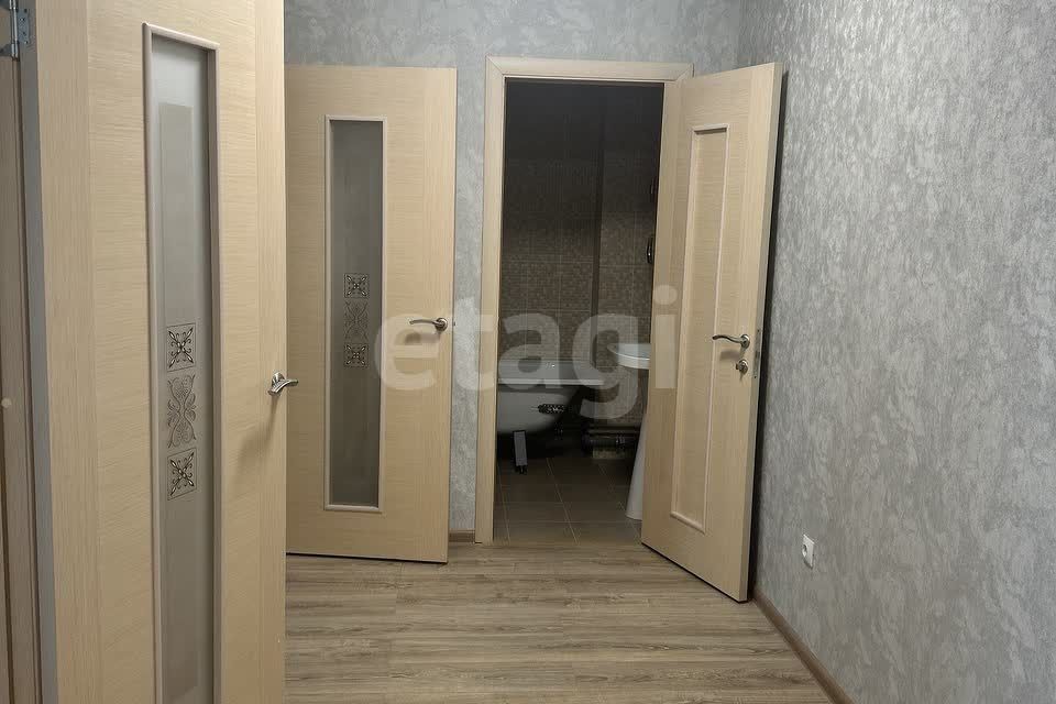Продаётся 1-комнатная квартира, 46.8 м²
