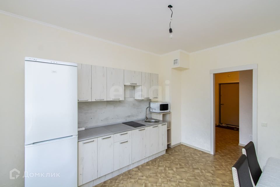 Сдаётся 2-комнатная квартира, 64 м²