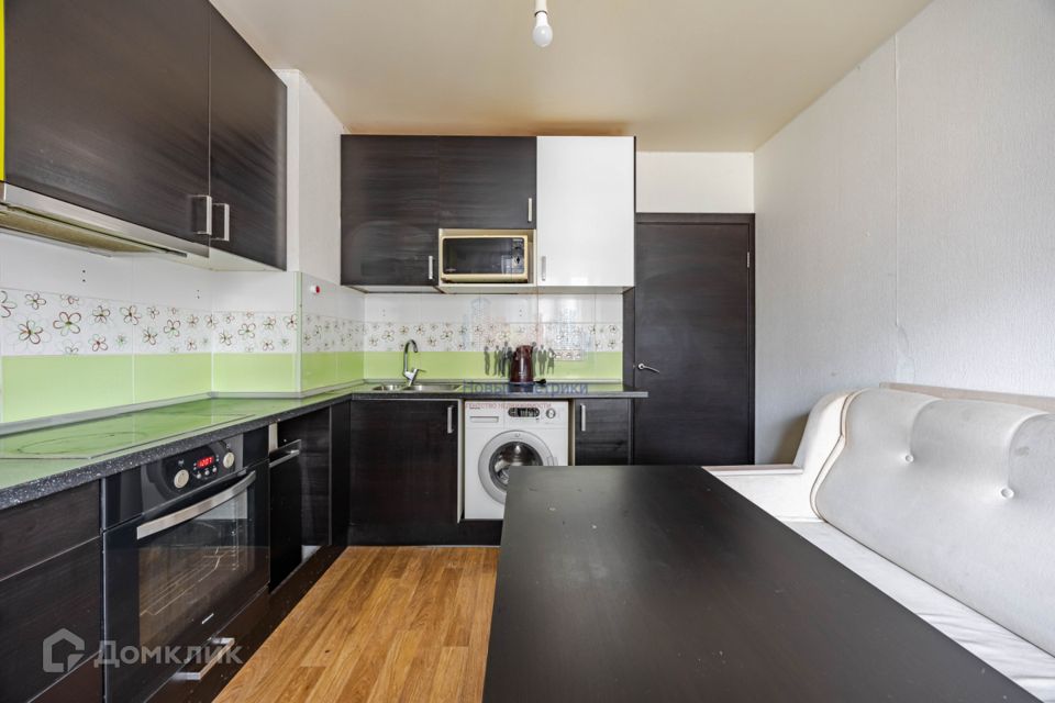 Продаётся 1-комнатная квартира, 37.2 м²