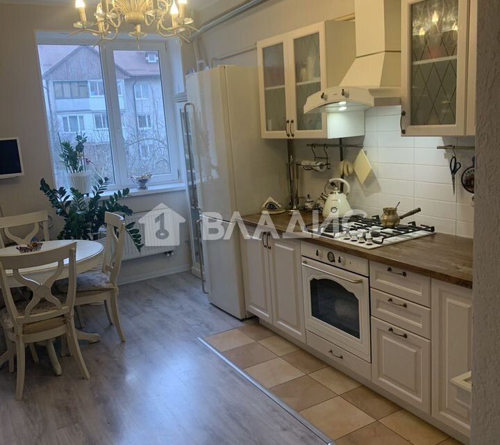 Продаётся 1-комнатная квартира, 48.2 м²