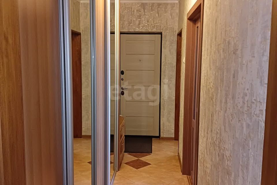 Продаётся 2-комнатная квартира, 60 м²