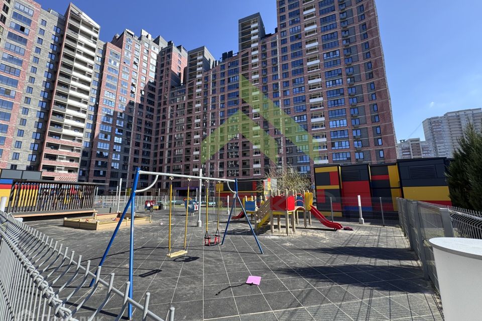 Продаётся 1-комнатная квартира, 35.3 м²
