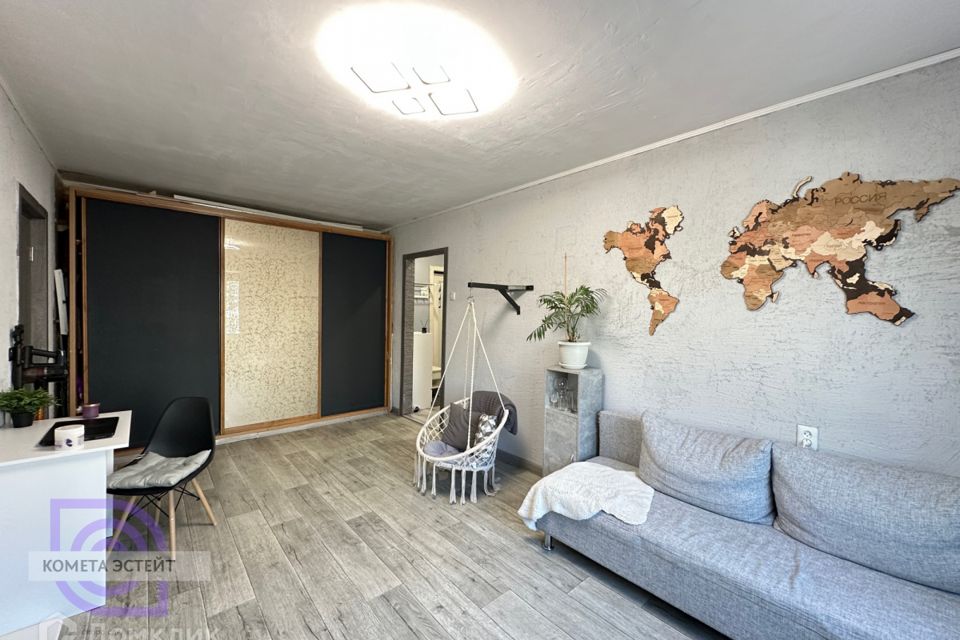 Продаётся 4-комнатная квартира, 65 м²