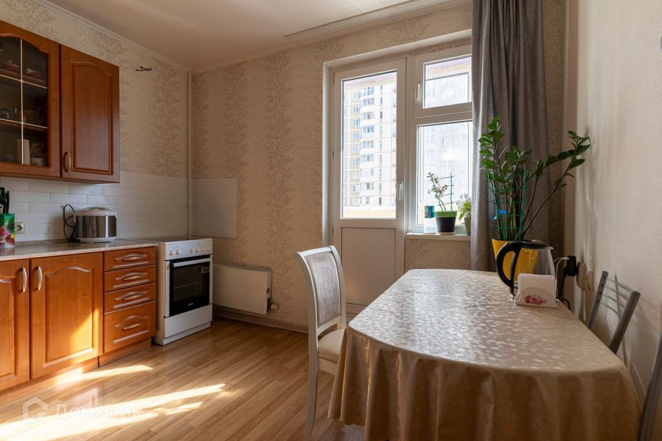 Продаётся 3-комнатная квартира, 76.1 м²