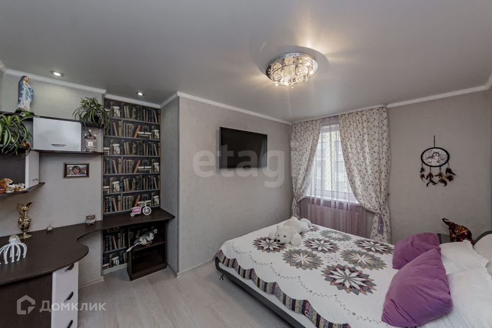 Продаётся 2-комнатная квартира, 56.8 м²