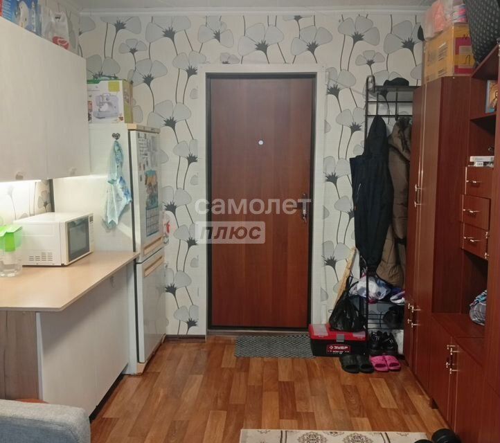 Продаётся комната в 1-комн. квартире, 12.4 м²
