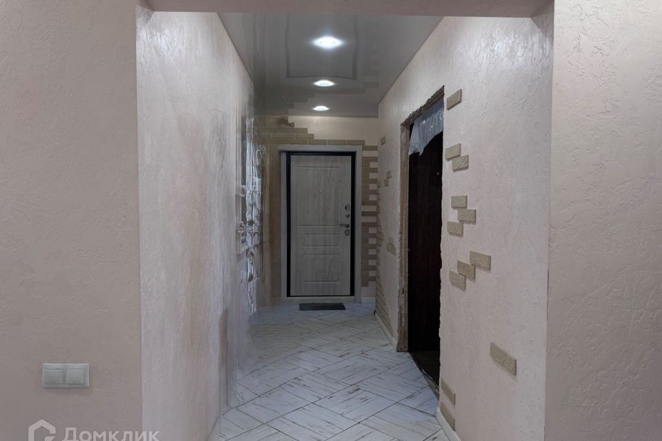 Продаётся 4-комнатная квартира, 82.9 м²