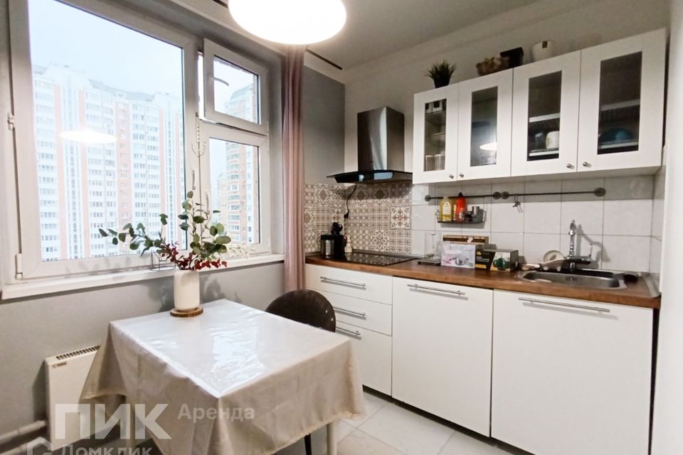 Сдаётся 1-комнатная квартира, 38 м²