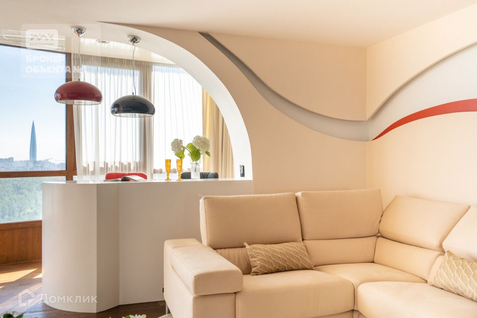 Продаётся 3-комнатная квартира, 163.3 м²