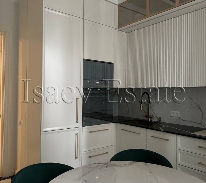 Продаётся 3-комнатная квартира, 72 м²