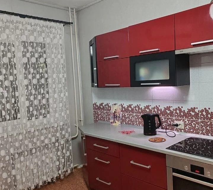Сдаётся 3-комнатная квартира, 82 м²