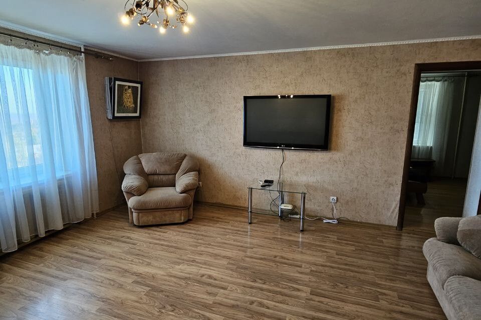 Сдаётся 2-комнатная квартира, 55 м²