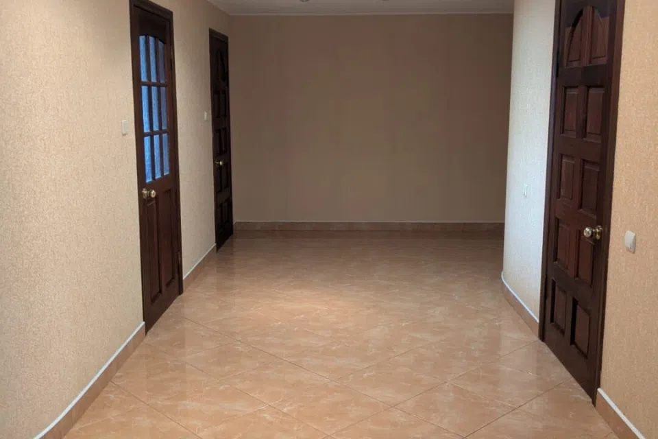 Продаётся 2-этажный дом, 270 м²