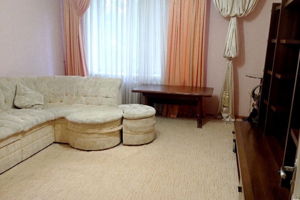 Продаётся 3-комнатная квартира, 63 м²