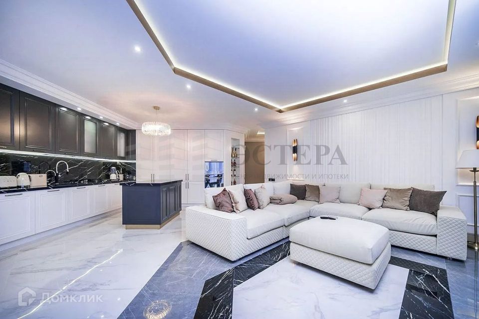 Продаётся 1-комнатная квартира, 83.9 м²