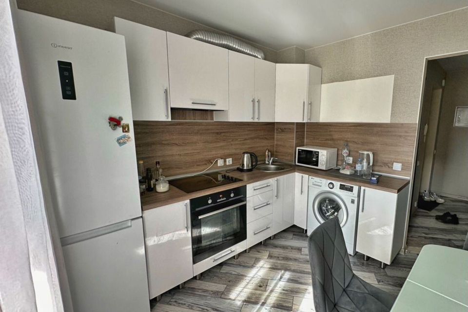 Продаётся 1-комнатная квартира, 42.3 м²