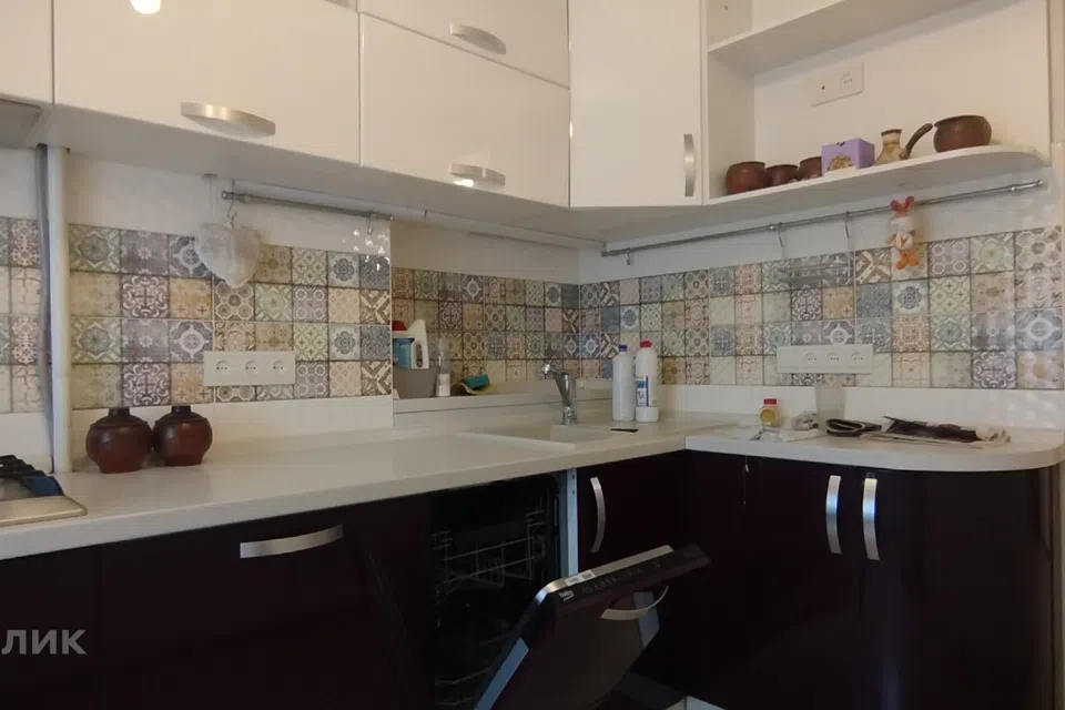 Продаётся 3-комнатная квартира, 59 м²