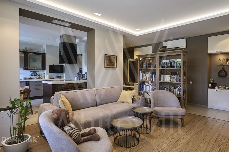 Продаётся 3-комнатная квартира, 112 м²