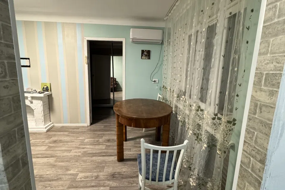 Продаётся 3-комнатная квартира, 54.5 м²