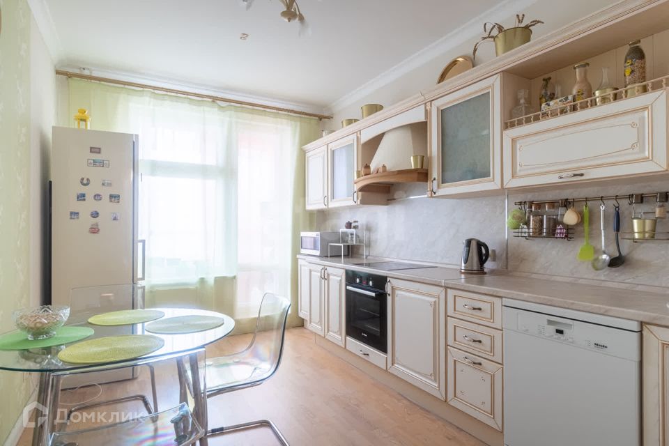 Продаётся 2-комнатная квартира, 78.5 м²