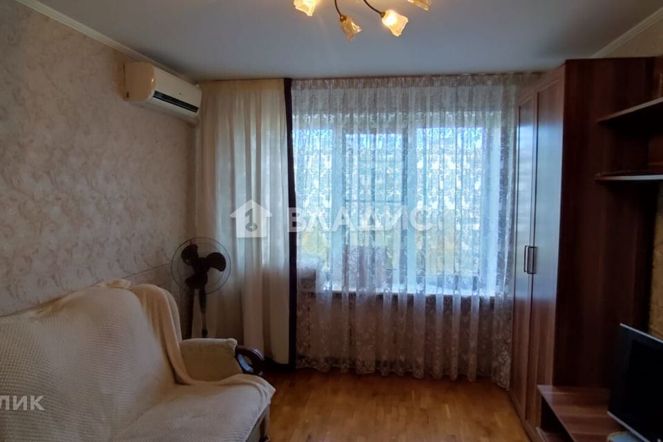 Продаётся 3-комнатная квартира, 61.6 м²