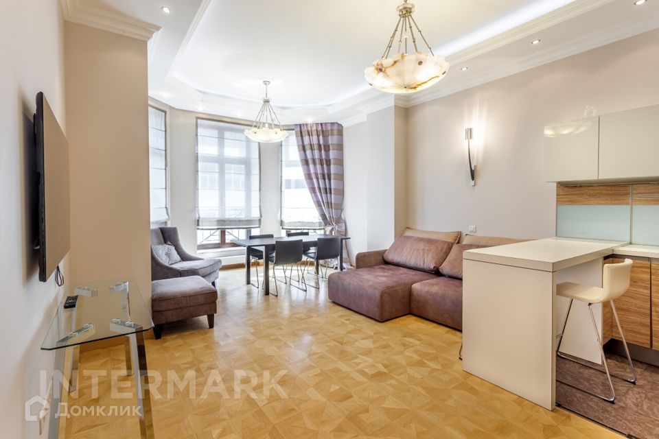 Сдаётся 2-комнатная квартира, 72 м²