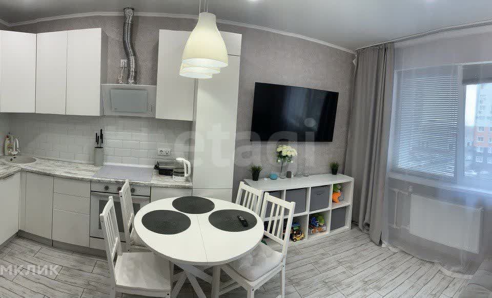 Продаётся 3-комнатная квартира, 63 м²