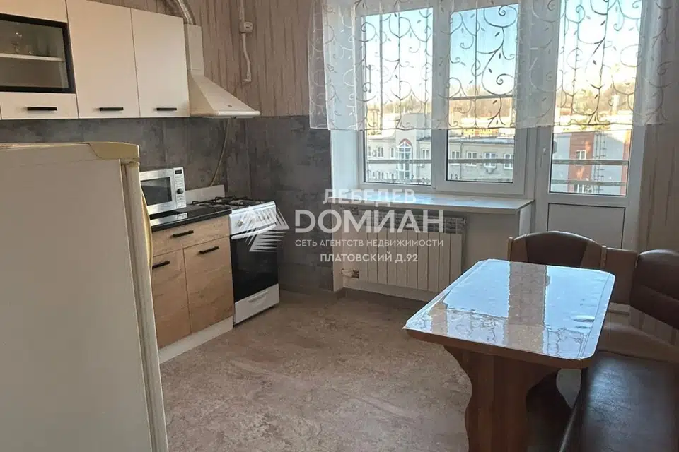 Продаётся 1-комнатная квартира, 42.3 м²