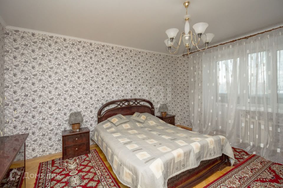 Продаётся 3-комнатная квартира, 100.2 м²