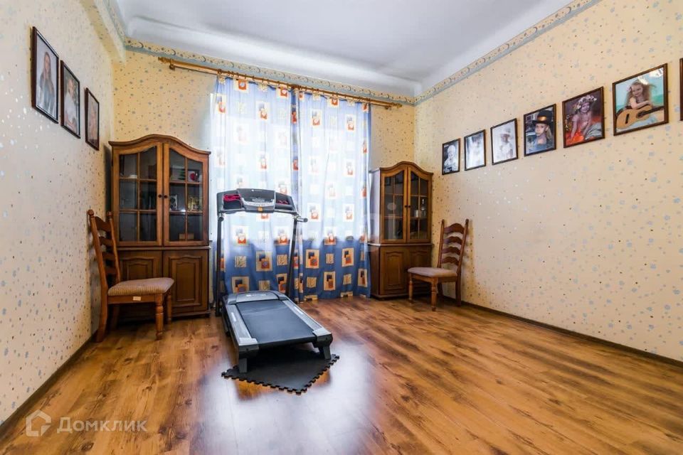 Продаётся 3-комнатная квартира, 90 м²