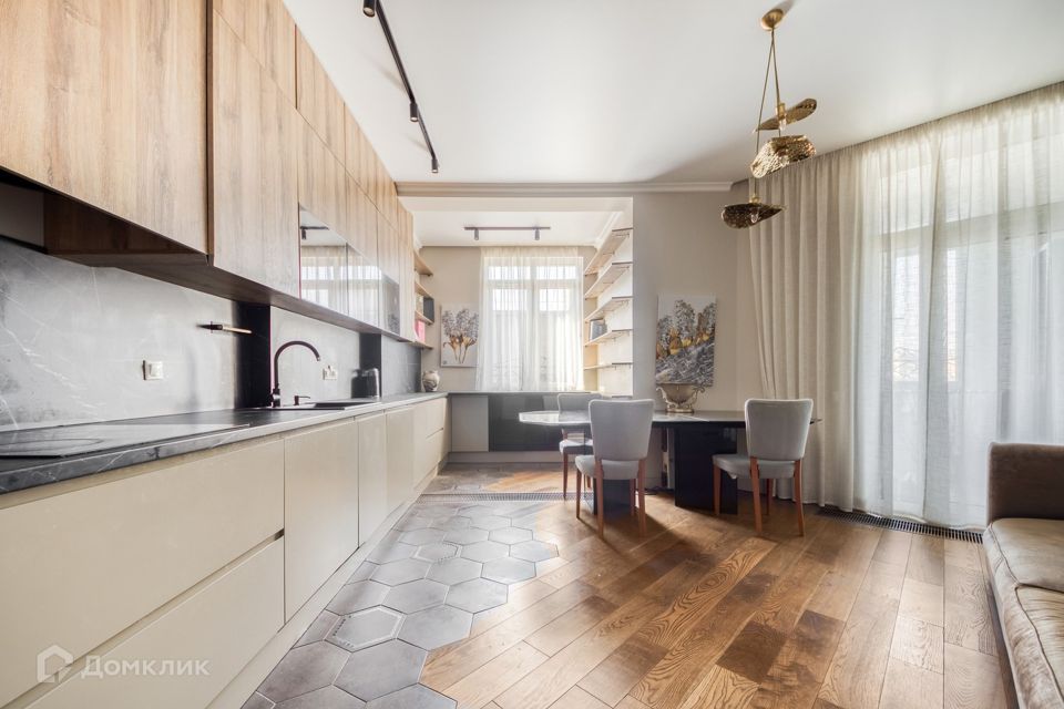 Продаётся 3-комнатная квартира, 72 м²
