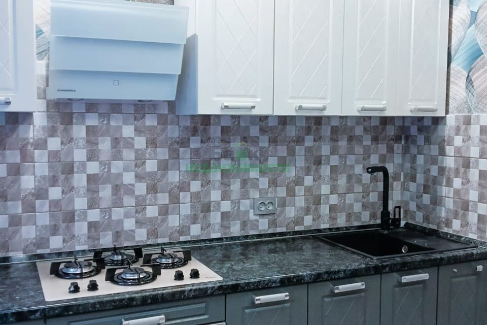 Продаётся 2-комнатная квартира, 42.7 м²