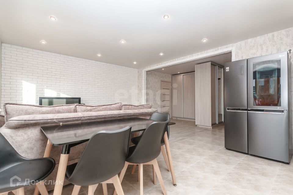 Продаётся 2-комнатная квартира, 57 м²