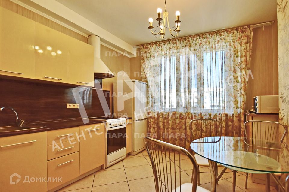 Сдаётся 1-комнатная квартира, 49 м²