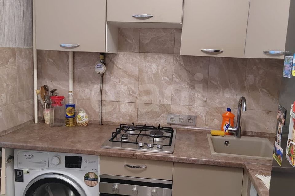 Продаётся 3-комнатная квартира, 52.1 м²