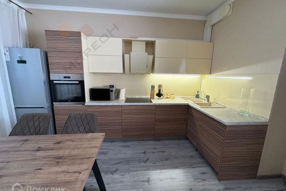 Продаётся 1-комнатная квартира, 49 м²